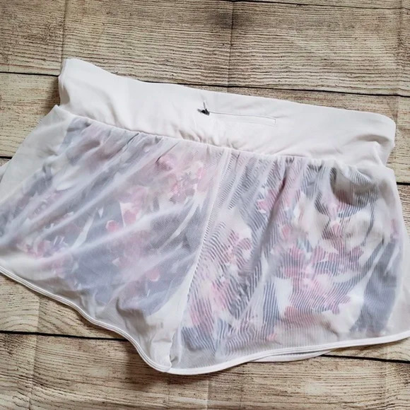 FABLETICS Renata white palm blossom mesh shorts L - Picture 6 of 7
